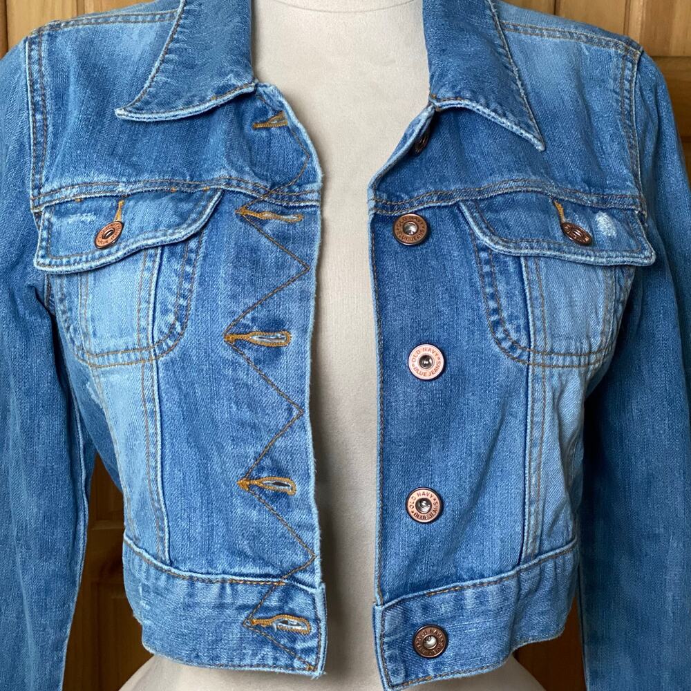 Vintage Y2K Old Navy Cropped Denim Jacket Lightwash Stitch Detail 100 Cotton Y2K - Picture 8 of 16
